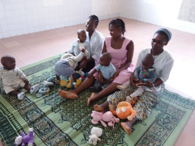 Thérèse à lz pouponnière (3)