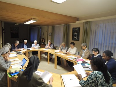 8.대의원과 유럽관구참사위원 만남