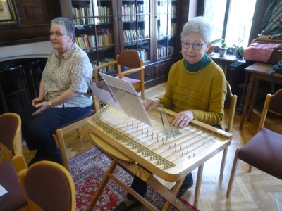 Sr Fernande et Sr M Josée